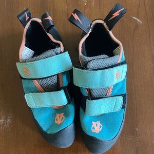 Elektra Evolv Women's Climbing Shoe size 7.5